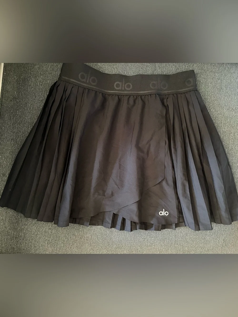 ALO YOGA Aces Tennis Skirt In Black Sz Small